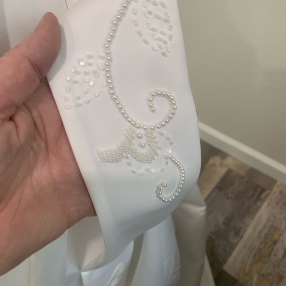 🚫SOLD🚫White Traditional Alfred Angelo Wedding Dress Size 16 - Picture 7 of 10